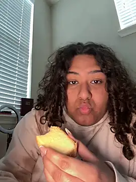 Snapshot of Angeliccreamyrican chatting on 02-28-26, 04:08 Angeliccreamyrican online show from 02-28-26, 04:08