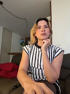 milablossom01 online show from 06-19-26, 06:56