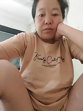 Snapshot of donaaa2 chatting on 05-15-26, 06:20 donaaa2 online show from 05-15-26, 06:20