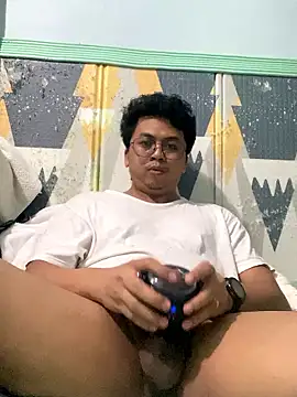 uyyumm online show from 02-17-26, 10:01