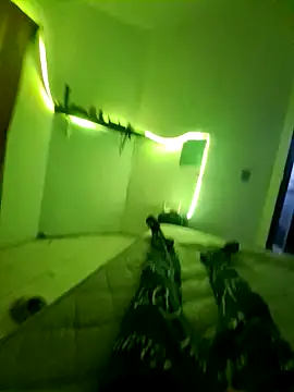 Dondanielit0 online show from 02-10-26, 09:46