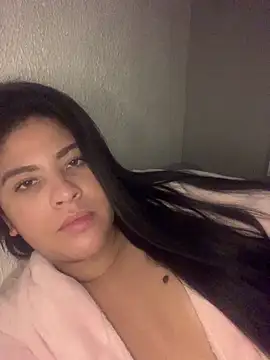 Snapshot of kahraujo chatting on 03-25-26, 04:40 kahraujo online show from 03-25-26, 04:40