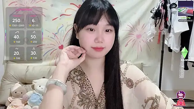 xiaoguai99 online show from 06-13-26, 11:41