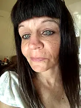 Petitegreeneyez69 online show from 03-16-26, 12:27