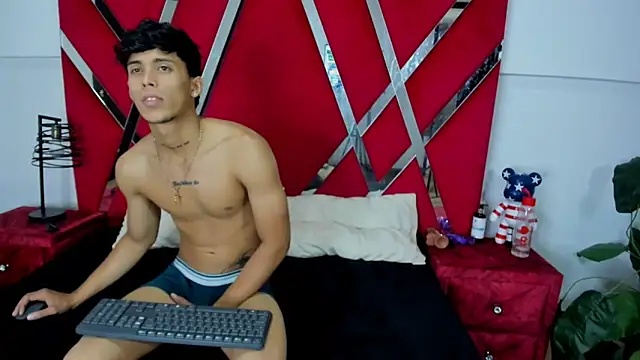 aishaxht online show from 04-30-26, 08:57