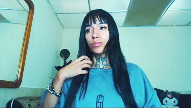 Snapshot of jazmin_wolf chatting on 06-28-26, 01:06 jazmin wolf online show from 06-28-26, 01:06