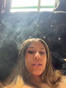 Snapshot of vicky_bass_ chatting on 04-04-26, 02:03 vicky bass online show from 04-04-26, 02:03