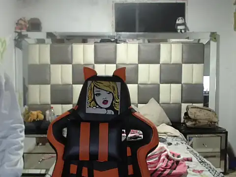 dulcecandy18 online show from 02-01-26, 03:27