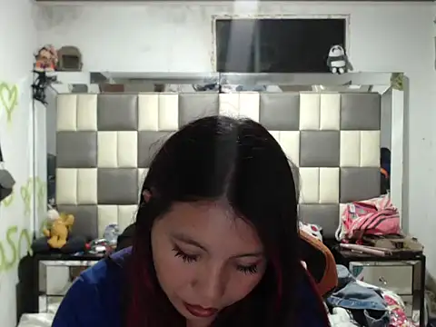 dulcecandy18 online show from 02-04-26, 03:45