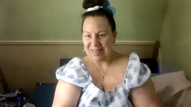 Snapshot of DallaStone chatting on 10-04-25, 03:21 DallaStone online show from 10-04-25, 03:21