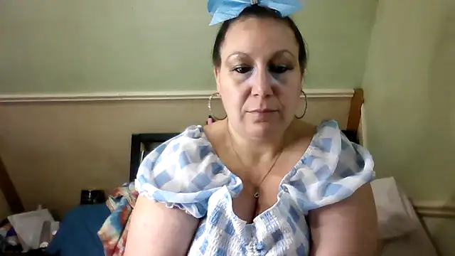 Snapshot of DallaStone chatting on 10-05-25, 02:15 DallaStone online show from 10-05-25, 02:15