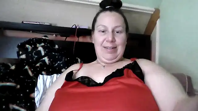 Snapshot of DallaStone chatting on 10-25-25, 03:18 DallaStone online show from 10-25-25, 03:18