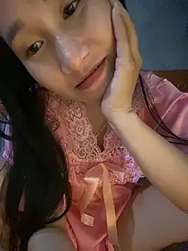 Snapshot of siorin_24 chatting on 05-10-26, 07:02 siorin 24 online show from 05-10-26, 07:02