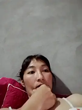 Snapshot of Asami_6868 chatting on 03-23-26, 12:42 Asami 6868 online show from 03-23-26, 12:42