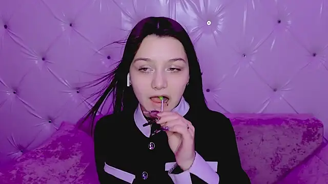 xxxnaughtyfoxyxxx online show from 02-11-26, 09:47