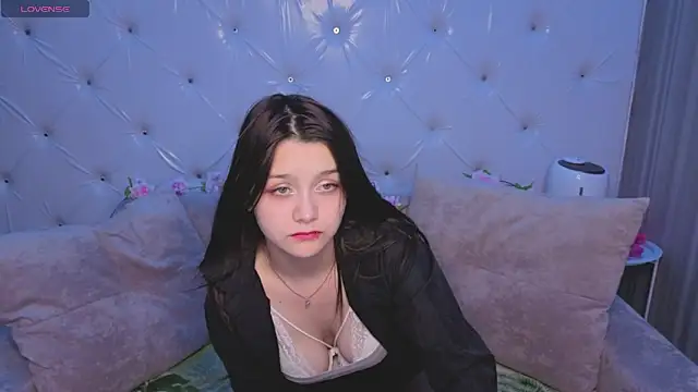 xxxnaughtyfoxyxxx online show from 06-22-26, 04:48