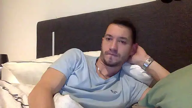 batschi0512 online show from 01-13-26, 03:45