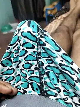 8inchhere online show from 03-04-26, 06:03