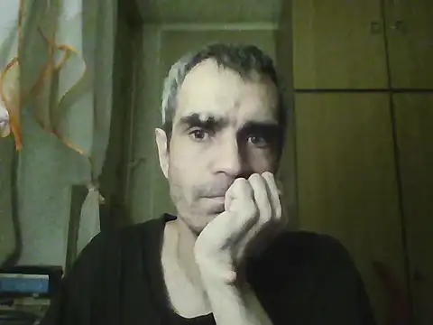 Snapshot of Gattuzoman85 chatting on 01-17-26, 10:13 Gattuzoman85 online show from 01-17-26, 10:13