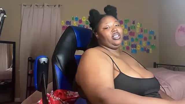 Chocolatebunnyxx96 online show from 06-10-26, 05:39