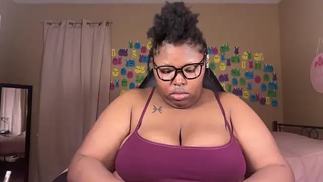 Chocolatebunnyxx96 online show from 06-15-26, 02:36
