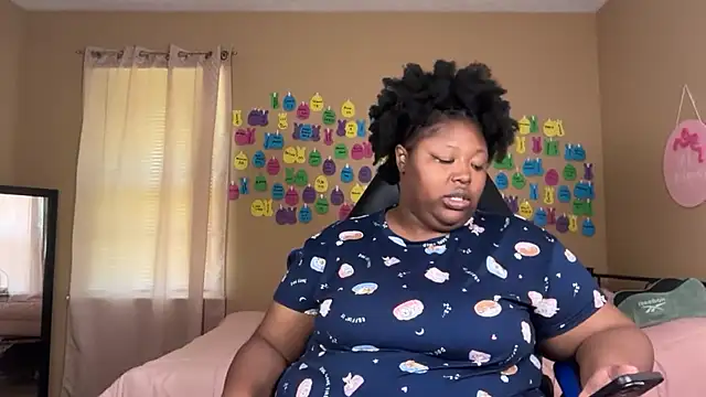 Chocolatebunnyxx96 online show from 06-19-26, 06:34
