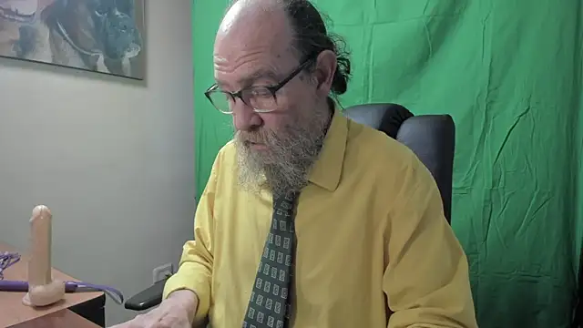 Uncle Hottie online show from 03-18-26, 04:32