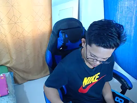 Snapshot of holly_oreo chatting on 07-19-26, 10:46 holly oreo online show from 07-19-26, 10:46