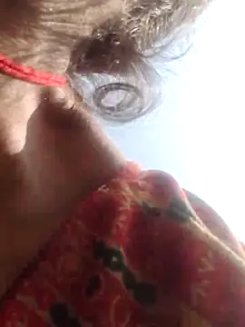 Snapshot of Bhavna8080 chatting on 02-11-26, 05:23 Bhavna8080 online show from 02-11-26, 05:23