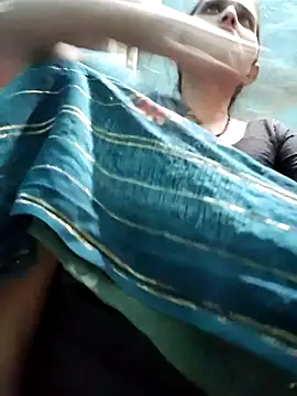 Snapshot of Bhavna8080 chatting on 06-10-26, 03:11 Bhavna8080 online show from 06-10-26, 03:11