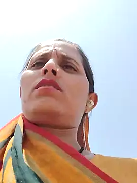 Snapshot of Bhavna8080 chatting on 06-13-26, 07:50 Bhavna8080 online show from 06-13-26, 07:50