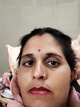 Snapshot of Bhavna8080 chatting on 06-13-26, 09:46 Bhavna8080 online show from 06-13-26, 09:46