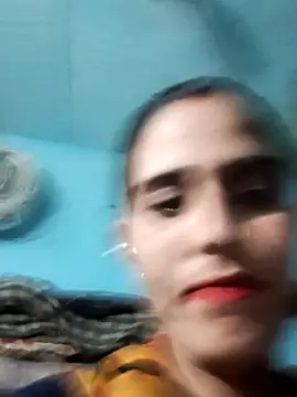 Snapshot of Bhavna8080 chatting on 06-16-26, 03:47 Bhavna8080 online show from 06-16-26, 03:47