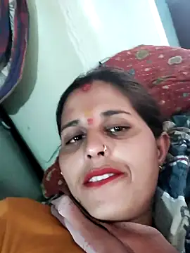 Snapshot of Bhavna8080 chatting on 06-17-26, 05:21 Bhavna8080 online show from 06-17-26, 05:21