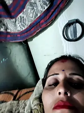 Snapshot of Bhavna8080 chatting on 06-24-26, 03:33 Bhavna8080 online show from 06-24-26, 03:33