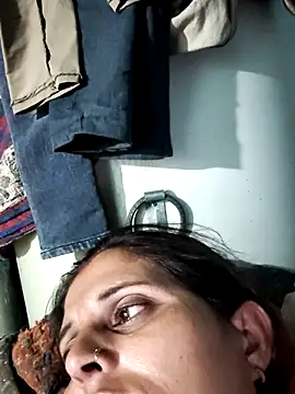 Snapshot of Bhavna8080 chatting on 06-25-26, 10:14 Bhavna8080 online show from 06-25-26, 10:14