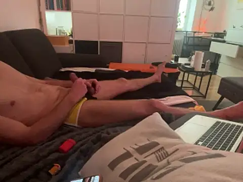 FFistPig69 online show from 05-12-26, 04:31
