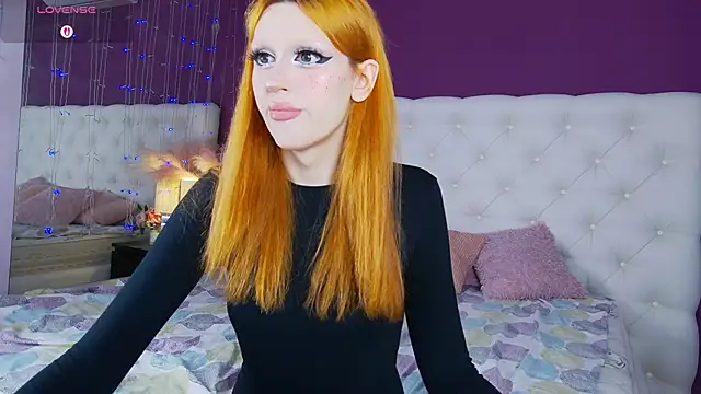 LunaBl1ss online show from 05-15-26, 04:03