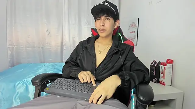 julian xx online show from 05-01-26, 07:07
