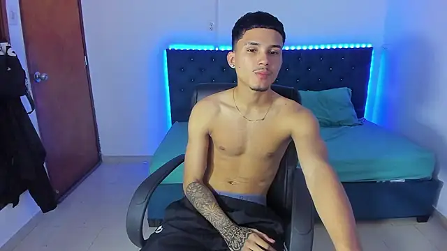 Liam hard04 online show from 02-04-26, 12:22