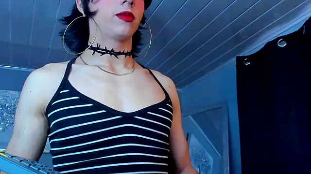 Snapshot of vicky_fant4sy chatting on 04-29-26, 03:38 vicky fant4sy online show from 04-29-26, 03:38