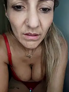 Snapshot of Monita_Med chatting on 02-24-26, 02:42 Monita Med online show from 02-24-26, 02:42