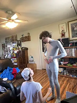 SugarNCinnamon online show from 04-04-26, 06:16