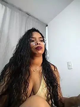 KATALINA SANTANA  online show from 04-28-26, 02:27