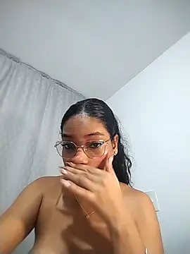KATALINA SANTANA  online show from 05-06-26, 11:43