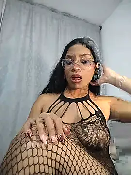 KATALINA SANTANA  online show from 06-20-26, 12:47