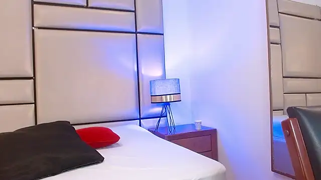 Snapshot of alejandra_loppez chatting on 02-04-26, 07:42 alejandra loppez online show from 02-04-26, 07:42