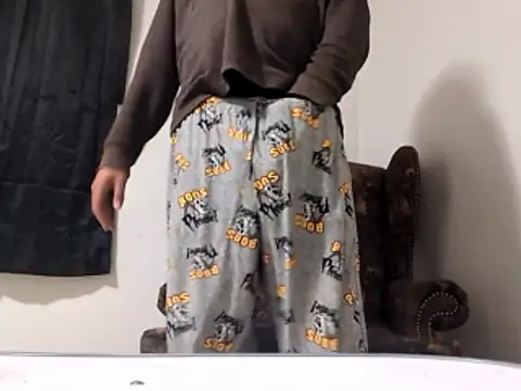 Snapshot of Mrniceguy3691 chatting on 01-06-26, 05:00 Mrniceguy3691 online show from 01-06-26, 05:00