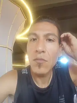 Snapshot of Rodrigohernan19 chatting on 04-05-26, 05:32 Rodrigohernan19 online show from 04-05-26, 05:32