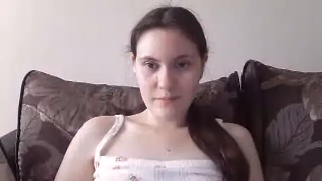 Snapshot of LanaLive chatting on 06-24-26, 05:17 LanaLive online show from 06-24-26, 05:17